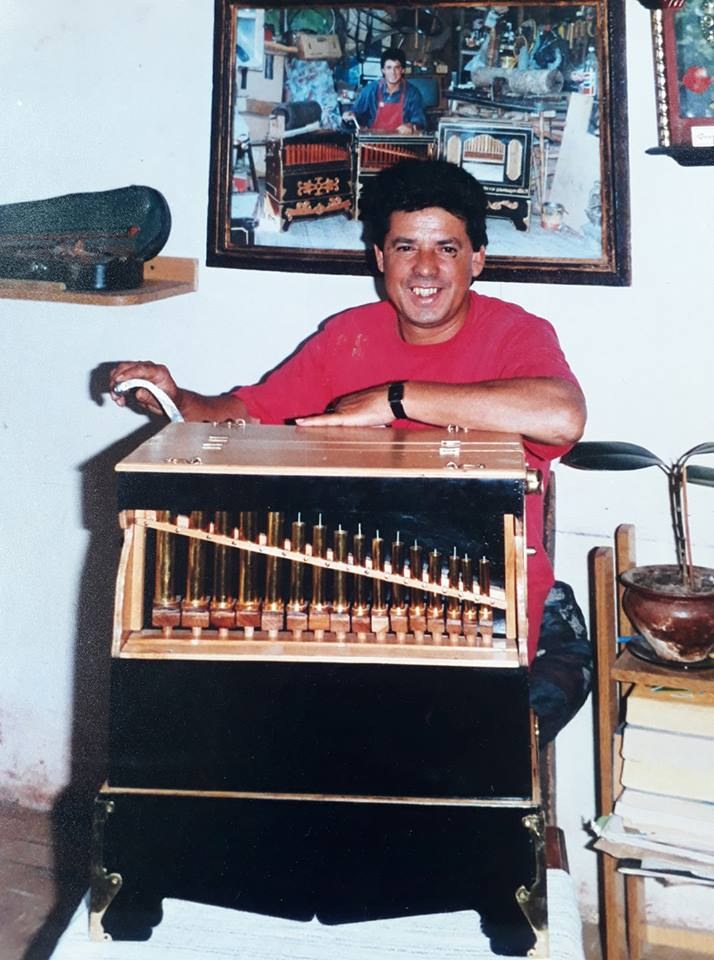 El primer organillo de la familia Lizana, de 26 tonos y pitos de bronce
